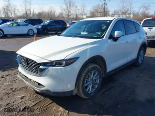 2023 Mazda CX-5 2.5 S Select Package with VIN JM3KFBBM9P0272650, listed as a IAAI auction lot 41523247 with 8,458 mi miles. Bid and sale history available at carsss.com. Image 17.