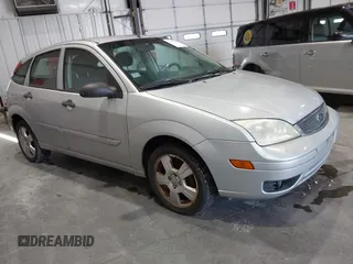 2007 Ford Focus S with VIN 1FAHP37N67W221827, listed as a IAAI auction lot 41067945 with 126,489 mi miles and . Bid and sale history available at carsss.com. Image 1.