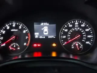 2019 Kia Stinger with VIN KNAE15LA6K6069504, listed as a IAAI auction lot 41031373 with 81,577 mi miles. Bid and sale history available at carsss.com. Image 7.