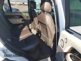 2019 Land Rover Range Rover HSE z VIN SALGS2SV3KA549081, wystawiony jako IAAI lot #41772535 z przebiegiem 122 510 mil mil oraz . Historia ofert i sprzedaży dostępna na DreamBid. Obrazek 8.