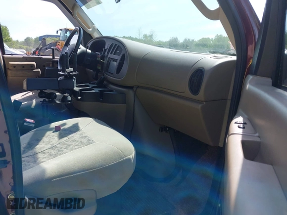2006 Ford Econoline Cargo с VIN 1FDNE24L06HB26825, выставлен на аукционе IAAI как лот 42379170 с пробегом 88 805 миль миль и . История ставок и продаж доступна на DreamBid. Изображение 5.