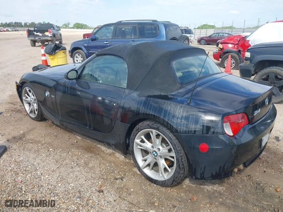 2008 BMW Z4 3.0i with VIN 4USBU33548LW76221, listed as a IAAI auction lot 41979057 with 102,879 mi miles. Bid and sale history available at carsss.com. Image 3.