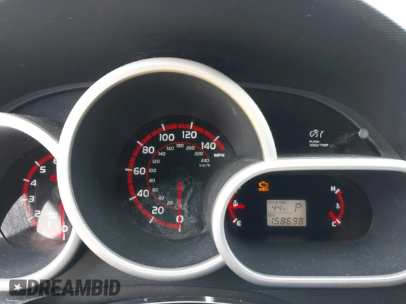 2009 Pontiac Vibe w/1SB with VIN 5Y2SP67099Z425237, listed as a IAAI auction lot 41597510 with 158,698 mi miles. Bid and sale history available at carsss.com. Image 7.