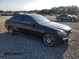 2016 Mercedes-Benz E-Class E 400 with VIN WDDHF6HB2GB221999, listed as a Copart auction lot 67563554 with 80,318 mi miles and Salvage Title. Bid and sale history available at carsss.com. Image 4.