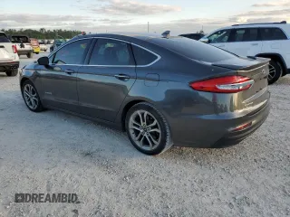 2019 Ford Fusion Hybrid Titanium with VIN 3FA6P0RU3KR138040, listed as a Copart auction lot 70843932 with 68,133 mi miles. Bid and sale history available at carsss.com. Image 2.