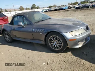 2000 BMW Z3 z VIN WBACH3345YLF71774, wystawiony jako Copart lot #75007354 z przebiegiem 170 924 mil mil oraz Szkody całkowita. Historia ofert i sprzedaży dostępna na DreamBid. Obrazek 4.