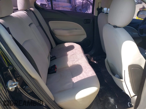 2017 Mitsubishi Mirage ES z VIN ML32F3FJXHHF08388, wystawiony jako IAAI lot #41774991 z przebiegiem 129 602 mil mil oraz . Historia ofert i sprzedaży dostępna na DreamBid. Obrazek 8.