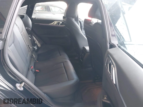 2023 BMW 4 Series 430i xDrive z VIN WBA73AV00PFP22674, wystawiony jako IAAI lot #42619544 z przebiegiem 37 837 mil mil oraz . Historia ofert i sprzedaży dostępna na DreamBid. Obrazek 8.