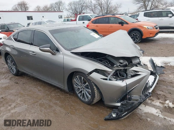 2021 Lexus ES with VIN 58ADZ1B15MU107499, listed as a IAAI auction lot 41742998 with 1 mi miles. Bid and sale history available at carsss.com. Image 1.