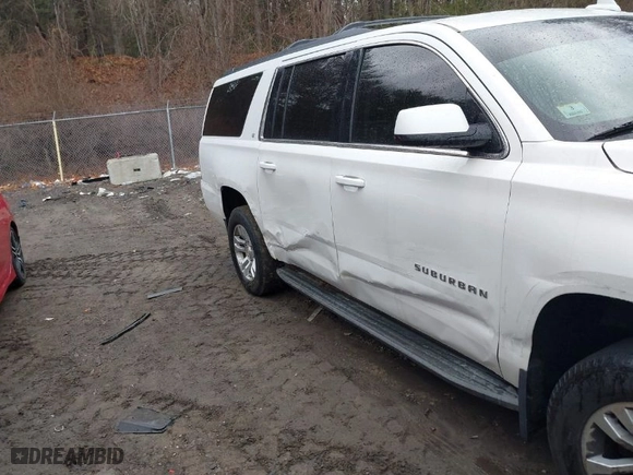 2016 Chevrolet Suburban LT with VIN 1GNSKHKC2GR182080, listed as a IAAI auction lot 41666445 with 148,661 mi miles. Bid and sale history available at carsss.com. Image 6.