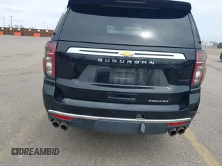 2023 Chevrolet Suburban Premier z VIN 1GNSKFKD3PR472907, wystawiony jako IAAI lot #41993577 z przebiegiem 33 653 mil mil oraz . Historia ofert i sprzedaży dostępna na DreamBid. Obrazek 16.