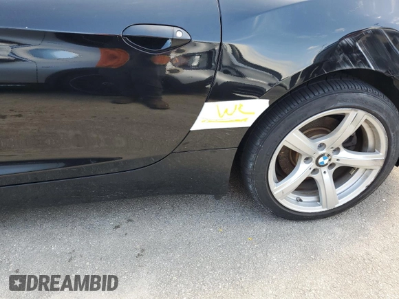 2013 BMW Z4 sDrive28i with VIN WBALL5C54DJ103864, listed as a Copart auction lot 74069774 with 36,161 mi miles and Salvage Title. Bid and sale history available at carsss.com. Image 12.