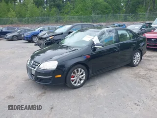 2010 Volkswagen Jetta Limited Edition with VIN 3VWRZ7AJXAM161335, listed as a IAAI auction lot 42326387 with 111,967 mi miles and . Bid and sale history available at DreamBid. Image 2.