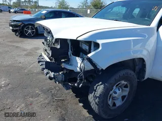 2018 Toyota Tacoma SR with VIN 5TFRX5GNXJX117613, listed as a IAAI auction lot 41630248 with 113,339 mi miles. Bid and sale history available at carsss.com. Image 6.