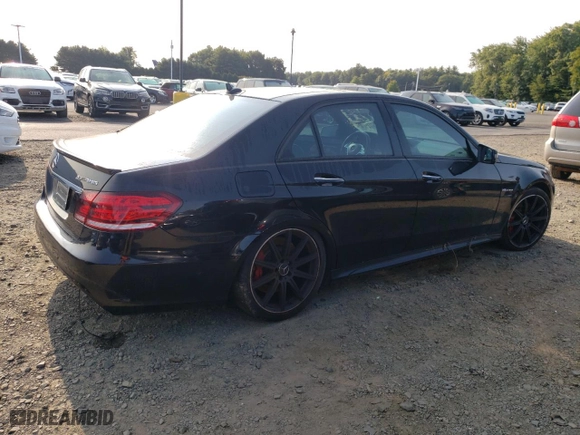 2016 Mercedes-Benz E-Class AMG E 63 S with VIN WDDHF7GB7GB225098, listed as a Copart auction lot 71451944 with 82,351 mi miles and Clean Title. Bid and sale history available at carsss.com. Image 3.