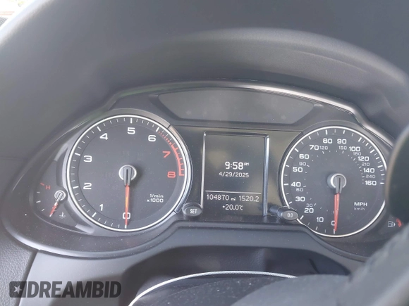 2014 Audi Q5 Premium Plus z VIN WA1LFBFP4EA006181, wystawiony jako IAAI lot #42140321 z przebiegiem 104 870 mil mil oraz . Historia ofert i sprzedaży dostępna na DreamBid. Obrazek 7.