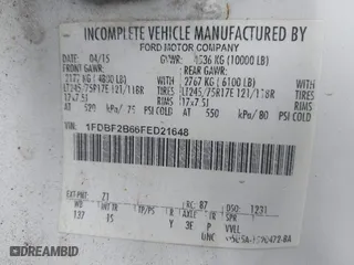 2015 Ford Super Duty F-250 SRW XL with VIN 1FDBF2B66FED21648, listed as a IAAI auction lot 41700328 with 370,599 mi miles. Bid and sale history available at carsss.com. Image 9.