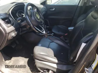 2019 Jeep Compass High Altitude с VIN 3C4NJDCB1KT791619, выставлен на аукционе Copart как лот 54875505 с пробегом 79 400 миль миль и Списание • Salvage title. История ставок и продаж доступна на DreamBid. Изображение 7.