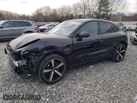 2022 Porsche Macan with VIN WP1AA2A51NLB00488, listed as a Copart auction lot 48550365 with 37,110 mi miles and Salvage Title. Bid and sale history available at carsss.com. Image 1.