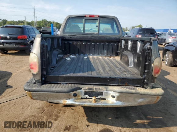 2002 Ford F-150 XL с VIN 1FTRF07202KA56864, выставлен на аукционе Copart как лот 71640724 с пробегом 165 654 миль миль и Списание • Salvage title. История ставок и продаж доступна на DreamBid. Изображение 6.