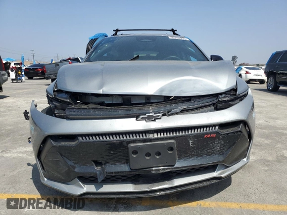 2025 Chevrolet Equinox EV RS z VIN 3GN7DSRP4SS152770, wystawiony jako Copart lot #60284935 z przebiegiem 1 775 mil mil oraz Czysty tytuł • Clean title. Historia ofert i sprzedaży dostępna na DreamBid. Obrazek 5.