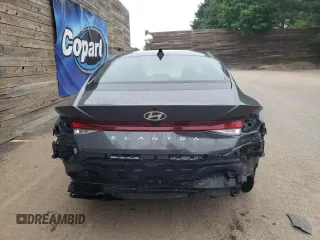 2024 Hyundai Elantra SEL с VIN KMHLM4DG4RU785768, выставлен на аукционе Copart как лот 62400805 с пробегом 24 162 миль миль и Чистый • Clean title. История ставок и продаж доступна на DreamBid. Изображение 6.