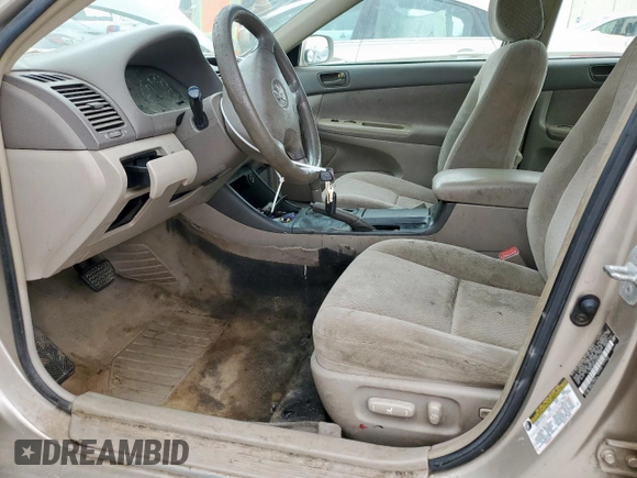 2004 Toyota Camry LE with VIN 4T1BE32KX4U903728, listed as a Copart auction lot 54686425 with 297,587 mi miles and Clean title. Bid and sale history available at DreamBid. Image 7.