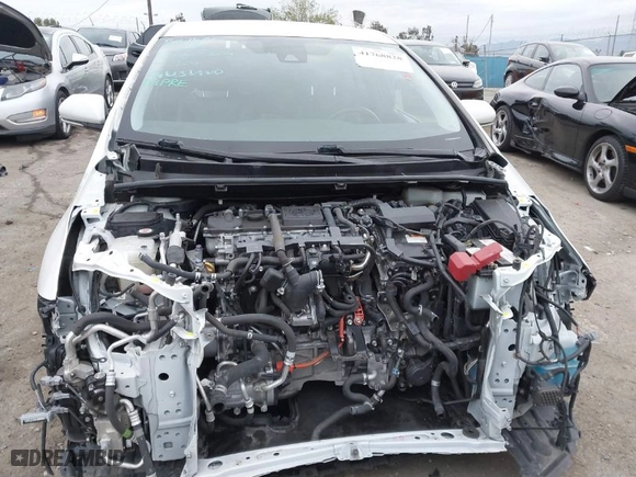 2018 Toyota Prius Prime Plus with VIN JTDKARFP8J3101625, listed as a IAAI auction lot 41768828 with NaN miles. Bid and sale history available at carsss.com. Image 13.