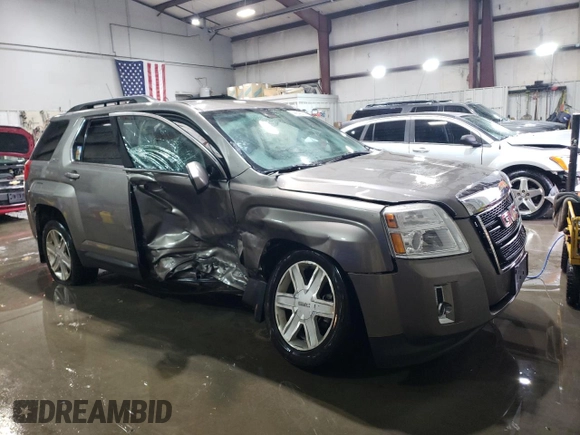 2011 GMC Terrain SLE-2 with VIN 2CTALSEC7B6392046, listed as a Copart auction lot 44543555 with 174,258 mi miles and Salvage Title. Bid and sale history available at DreamBid. Image 4.