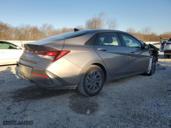 2024 Hyundai Elantra SEL with VIN KMHLM4DG5RU670502, listed as a Copart auction lot 48456615 with 17,817 mi miles and Salvage Title. Bid and sale history available at carsss.com. Image 3.
