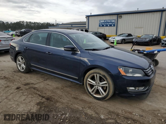 2013 Volkswagen Passat SEL Premium z VIN 1VWCN7A3XDC073524, wystawiony jako Copart lot #46759305 z przebiegiem 118 780 mil mil oraz Szkoda całkowita • Salvage title. Historia ofert i sprzedaży dostępna na DreamBid. Obrazek 4.