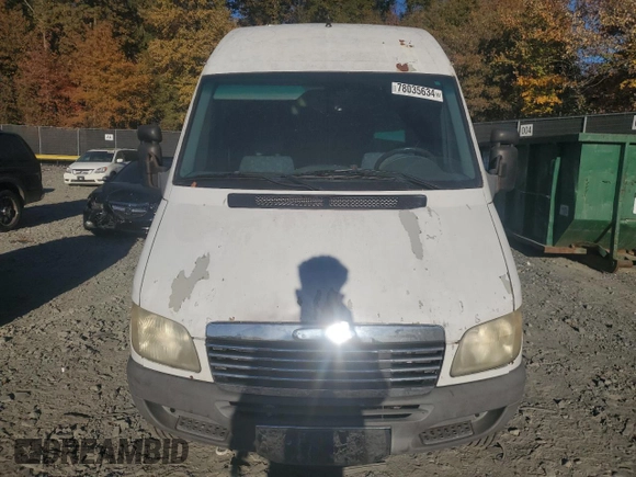 2005 Freightliner Sprinter with VIN WDYPD644455828120, listed as a Copart auction lot 78035634 with 241,364 mi miles and Clean Title. Bid and sale history available at DreamBid. Image 5.