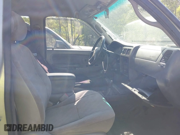 2003 Toyota Tacoma with VIN 5TEWN72N23Z252642, listed as a IAAI auction lot 42026893 with 199,571 mi miles. Bid and sale history available at carsss.com. Image 5.