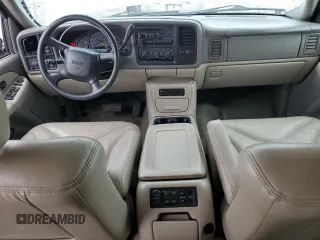 2000 GMC Yukon XL SLT with VIN 3GKFK16T9YG117437, listed as a Copart auction lot 50550415 with 267,523 mi miles and Salvage Title. Bid and sale history available at carsss.com. Image 8.