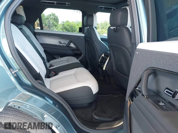 2024 Land Rover Range Rover Sport Dynamic SE z VIN SAL1L9FU7RA413561, wystawiony jako IAAI lot #42123500 z przebiegiem 8 319 mil mil oraz . Historia ofert i sprzedaży dostępna na DreamBid. Obrazek 8.