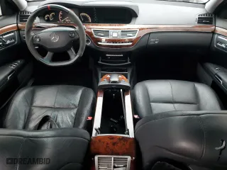2009 Mercedes-Benz S-Class 5.5L V8 with VIN WDDNG71X89A280706, listed as a Copart auction lot 47773055 with 100,351 mi miles and Clean Title. Bid and sale history available at carsss.com. Image 8.