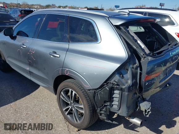 2020 Volvo XC60 Momentum with VIN YV4A22RK7L1586688, listed as a IAAI auction lot 41257331 with 38,393 mi miles and . Bid and sale history available at DreamBid. Image 3.