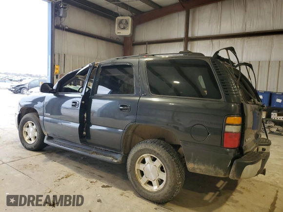 2004 GMC Yukon SLE with VIN 1GKEK13T14R261994, listed as a Copart auction lot 47967315 with 239,603 mi miles and Salvage Title. Bid and sale history available at carsss.com. Image 2.
