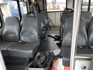 2015 Ford Econoline Commercial with VIN 1FDEE3FL8FDA16096, listed as a Copart auction lot 68646434 with 243,644 mi miles and Salvage Title. Bid and sale history available at carsss.com. Image 3.