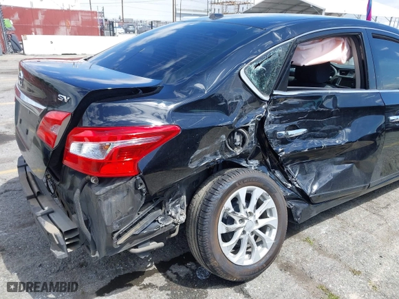 2019 Nissan Sentra SR with VIN 3N1AB7AP3KY333145, listed as a IAAI auction lot 41939140 with 123,502 mi miles. Bid and sale history available at carsss.com. Image 6.