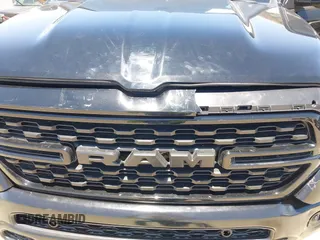 2022 Ram 1500 Big Horn z VIN 1C6RRFMG7NN441178, wystawiony jako IAAI lot #42721492 z przebiegiem 16 459 mil mil oraz . Historia ofert i sprzedaży dostępna na DreamBid. Obrazek 6.