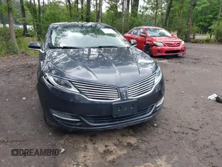 2013 Lincoln MKZ with VIN 3LN6L2J98DR817275, listed as a IAAI auction lot 42196186 with 128,456 mi miles. Bid and sale history available at carsss.com. Image 6.