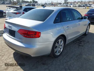 2011 Audi A4 Premium z VIN WAUAFAFL0BN039748, wystawiony jako IAAI lot #42323530 z przebiegiem 152 038 mil mil oraz . Historia ofert i sprzedaży dostępna na DreamBid. Obrazek 4.