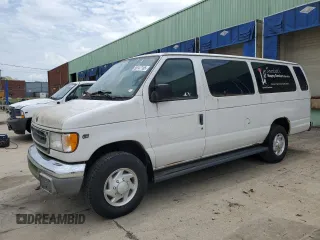 2001 Ford Econoline Passenger XL with VIN 1FBSS31L31HA96582, listed as a Copart auction lot 56147165 with 138,381 mi miles and Clean title. Bid and sale history available at DreamBid. Image 1.