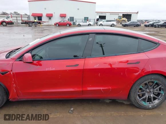 2021 Tesla Model 3 Long Range with VIN 5YJ3E1EB2MF079595, listed as a IAAI auction lot 41621546 with 45,616 mi miles. Bid and sale history available at carsss.com. Image 14.