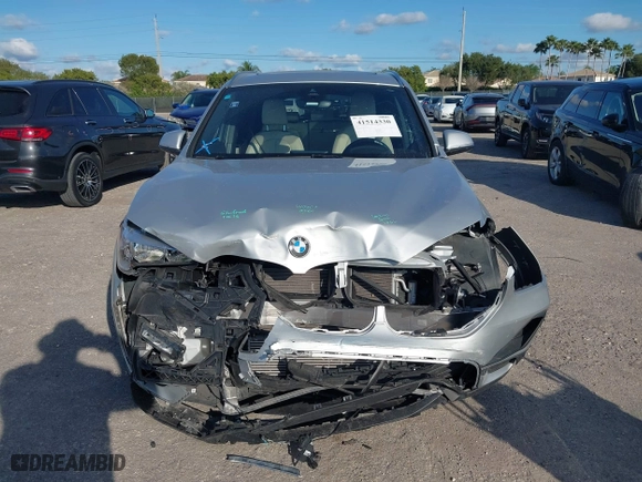 2020 BMW X1 sDrive28i with VIN WBXJG7C08L5R71214, listed as a IAAI auction lot 41514330 with 34,140 mi miles. Bid and sale history available at carsss.com. Image 18.