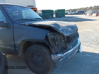 1998 Chevrolet Silverado 1500 with VIN 2GCEC19R6W1166234, listed as a IAAI auction lot 41652190 with 287,103 mi miles and . Bid and sale history available at DreamBid. Image 6.