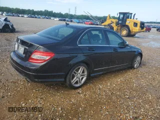 2008 Mercedes-Benz C 300 Sport z VIN WDDGF54XX8F038545, wystawiony jako Copart lot #56676185 z przebiegiem 203 493 mil mil oraz Szkoda całkowita • Salvage title. Historia ofert i sprzedaży dostępna na DreamBid. Obrazek 3.