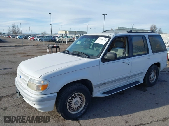 1995 Ford Explorer Eddie Bauer z VIN 1FMDU34X4SZB10719, wystawiony jako IAAI lot #41808364 z przebiegiem 140 085 mil mil oraz . Historia ofert i sprzedaży dostępna na DreamBid. Obrazek 2.
