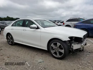 2019 Mercedes-Benz E 300 z VIN WDDZF4KBXKA489277, wystawiony jako Copart lot #58079675 z przebiegiem 75 384 mil mil oraz Szkoda całkowita • Salvage title. Historia ofert i sprzedaży dostępna na DreamBid. Obrazek 4.